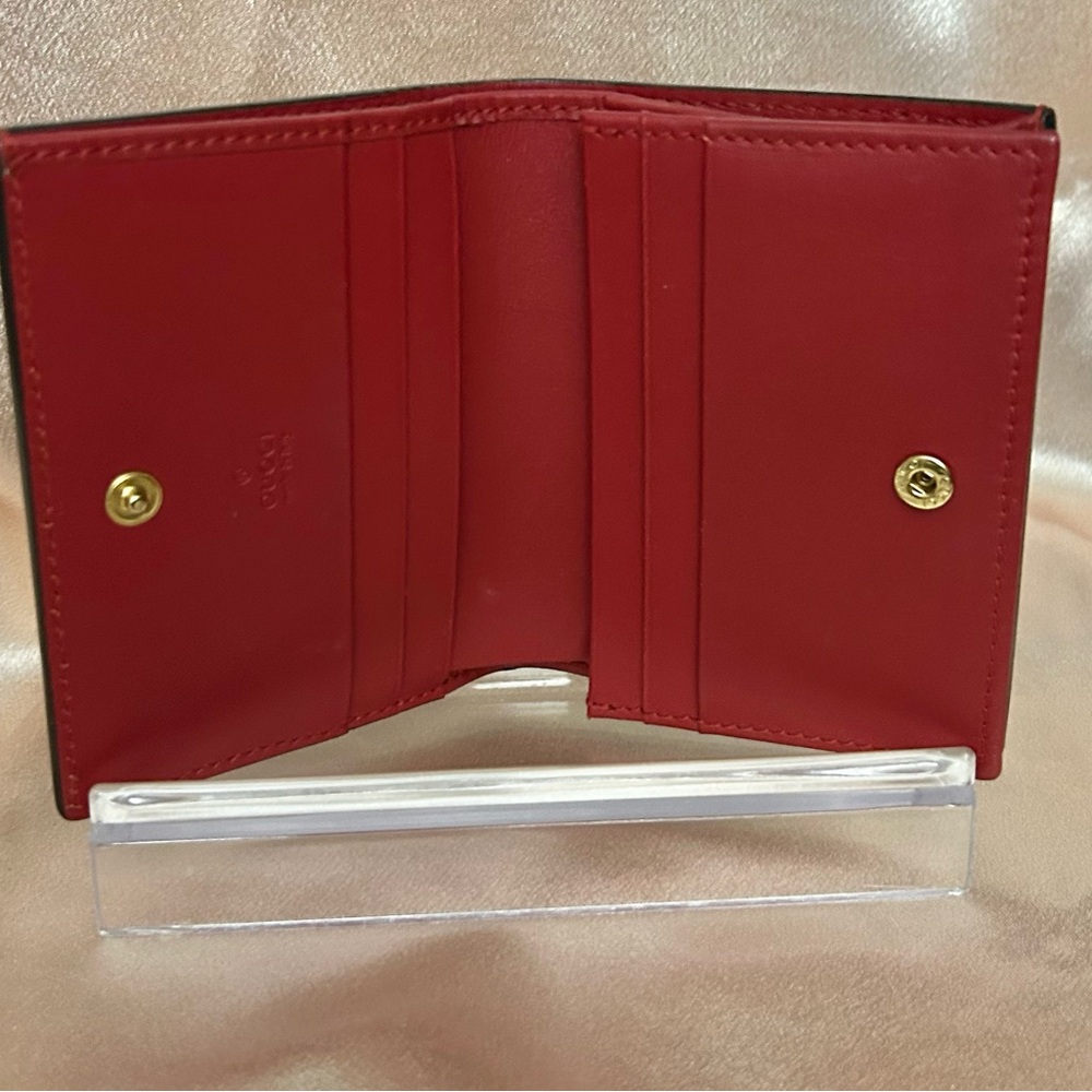 Gucci GG Supreme Blooms Compact Wallet - Picture 4 of 12